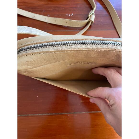 Portland Leather Goods Cream Crossbody Bag Small Zip Top Adjustable Strap - Picture 16 of 16